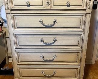 Vintage Dixie French Provincial Dresser