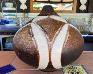 Jose Sosa 2005 Chulucanas pottery, Artisan Glazed Vesel