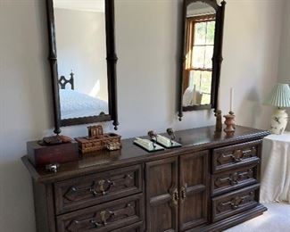 Henredon dresser & Mirrors