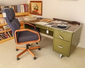 Vintage Tanker Desk
