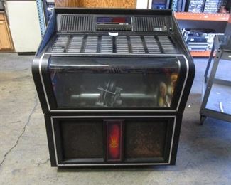 VINTAGE NSM CITY-II JUKEBOX PARTS AND REPAIR INCLUDES VARIOUS 45 RECORDS