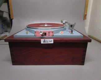RUSSCO STUDIO-PRO MODEL B TURNTABLE WITH CUSTOM PURPLE HEAT HARDWOOD PLYMTH WITH RTA12 TONE ARM, STANTON 680 HP CARTRIDGE TESTED AND WORKING