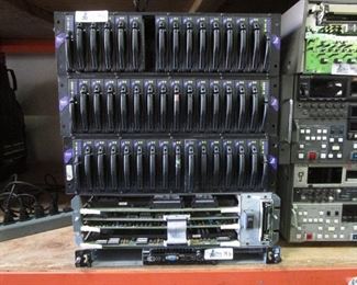 LOT OF 5 ELECTRONICS INCLUDING AVID MEDIA ARRAY II WITH DRIVES, AND MORE