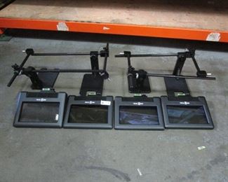 LOT OF Z SCREEN MOUNTS AND MORE