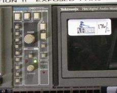 LOT OF 2 TEKTRONIX SCOPES INCLUDING 764 , 1740