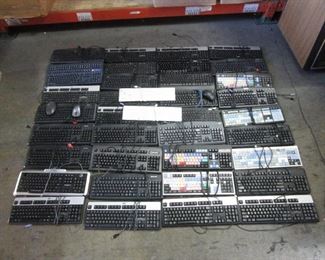 BOX KEYBOARDS INCLUDING MAC AND IBM