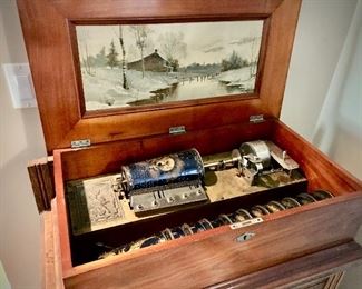 Capital Cuff Music Box 1889