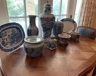 Collection of varied blue and white china