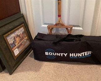 Bounty Hunter Metal detector with headphones and carrying bag, unused, veg Spalding tennis racquets