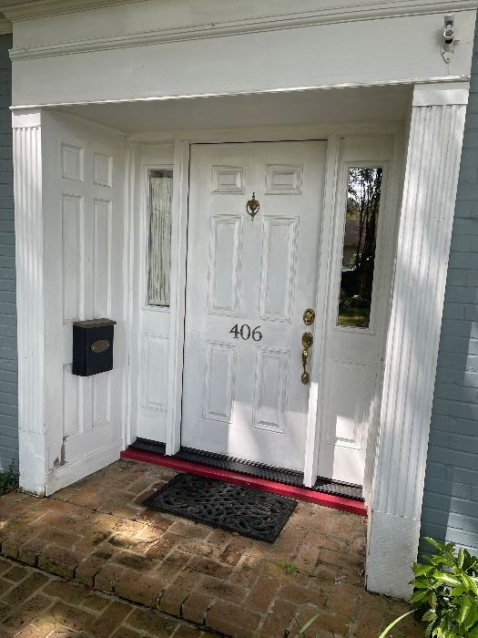 Abbeville Estate Sale starts on 9/9/2022