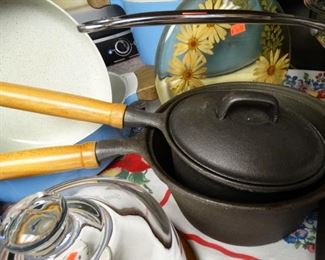 Cast Iron Wood Handle Pots