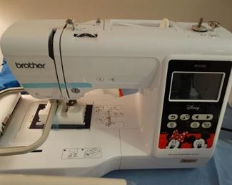 Brother Disney PE550D