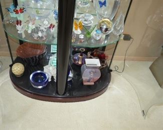 Collection of glass figurines and items 