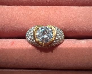 Sterling Silver Ring with heart pattern and clear stones size 10