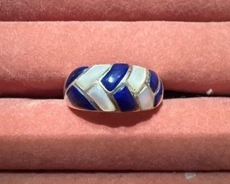 Sterling Silver ring 💍 with blue and white stones