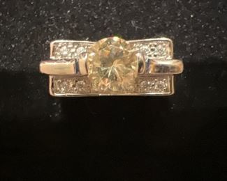 Sterling silver ring with clear stones 