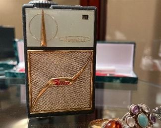 Zephyr Transistor Radio Excellent condition 