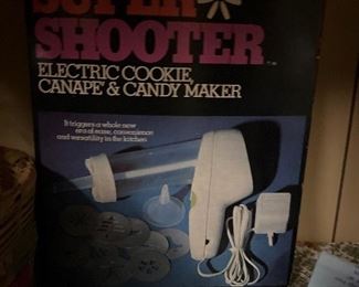 Super shooter cookie gun