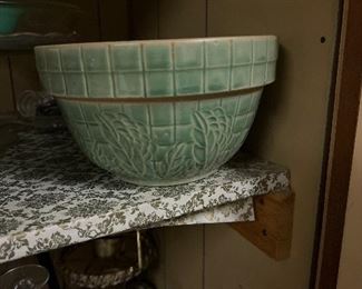 Medium size pottery mixing bowl