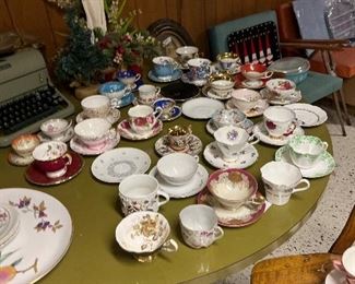 Avocado green mid century circular table 