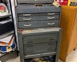 1940’s craftsman tool box nice !!!!