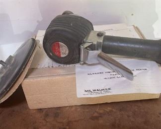 G312 Milwaukee 6 Random Orbital Sander