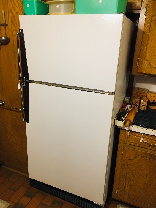 Refrigerator