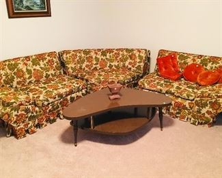 Vintage sofa & coffee table