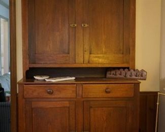 Step back cabinet