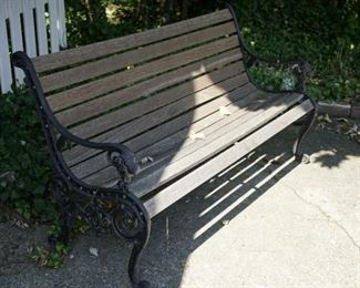 Lina head bench