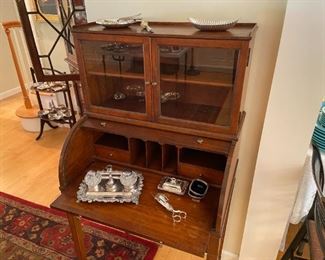 sweet antique small writing desk