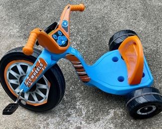 "FLY WHEELS" TRIKE