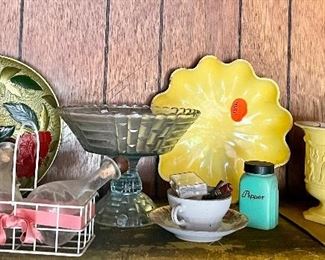 MISCELLANEOUS VINTAGE GLASSWARE, DECOR

**Some the items in this group have been SOLD. 