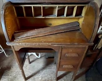 SMALL (CHILD'S) ROLL-TOP DESK