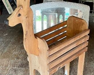 WOODEN REINDEER YARD ART/DECOR