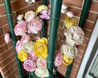 GREEN BAMBOO  SHELF, FLORA ARRANGEMENT