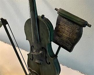VIOLIN FIGURINE