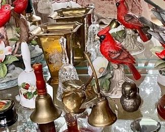 VINTAGE COLLECTIBLES