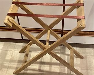 VINTAGE SLIM FOLDING LUGGAGE RACK
