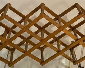 ACCORDIAN WINE RACK