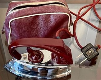 VINTAGE TRAVEL IRON W/CASE