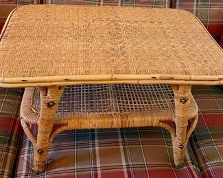 2-TIER WICKER TABLE