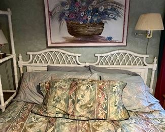 KING SIZE ADJUSTABLE BED SYSTEM, REMOTE

**Headboard Has been SOLD. 