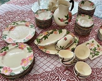 VINTAGE FRANCISCAN "DESERT ROSE" 