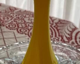 VINTAGE YELLOW VASE