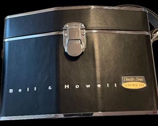 VINTAGE BELL & HOWELL DIRECTOR SERIES "ELECTRIC EYE" MOVIE CAMERA