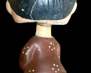 VINTAGE CHALKWARE "KISS ME" BOBBLEHEAD