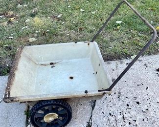 GARDEN CART