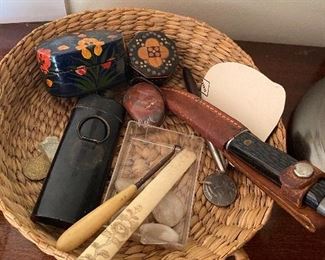 Cool little things. Ivory, knives, rocks.