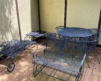 8 Piece iron patio set.